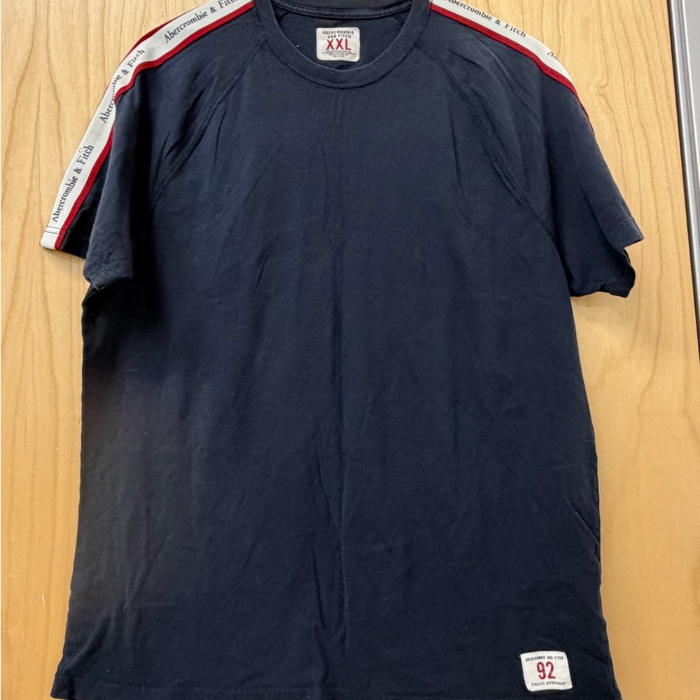 Abercrombie & Fitch Navy Short Sleeve Tee with Red & White Shoulder Tape - XXL
